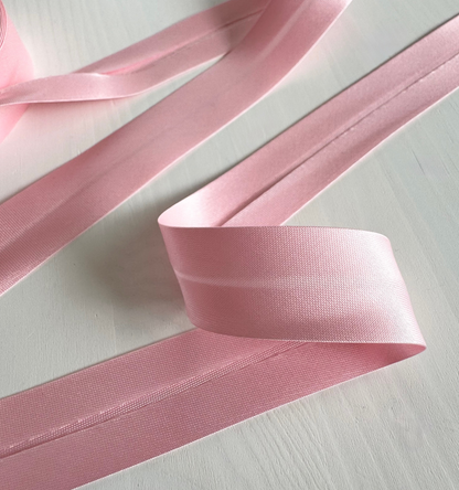 Satin Bias Binding 20 mm – Pink Shades